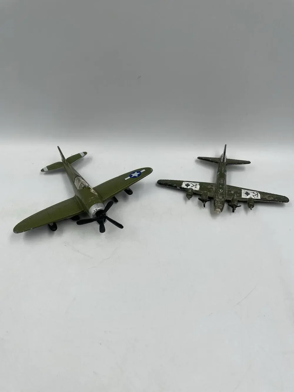 2010 MAISTO THUNDERBOLT FRESH METAL TAILWINDS CRIPES A'MIGHTY P-47D